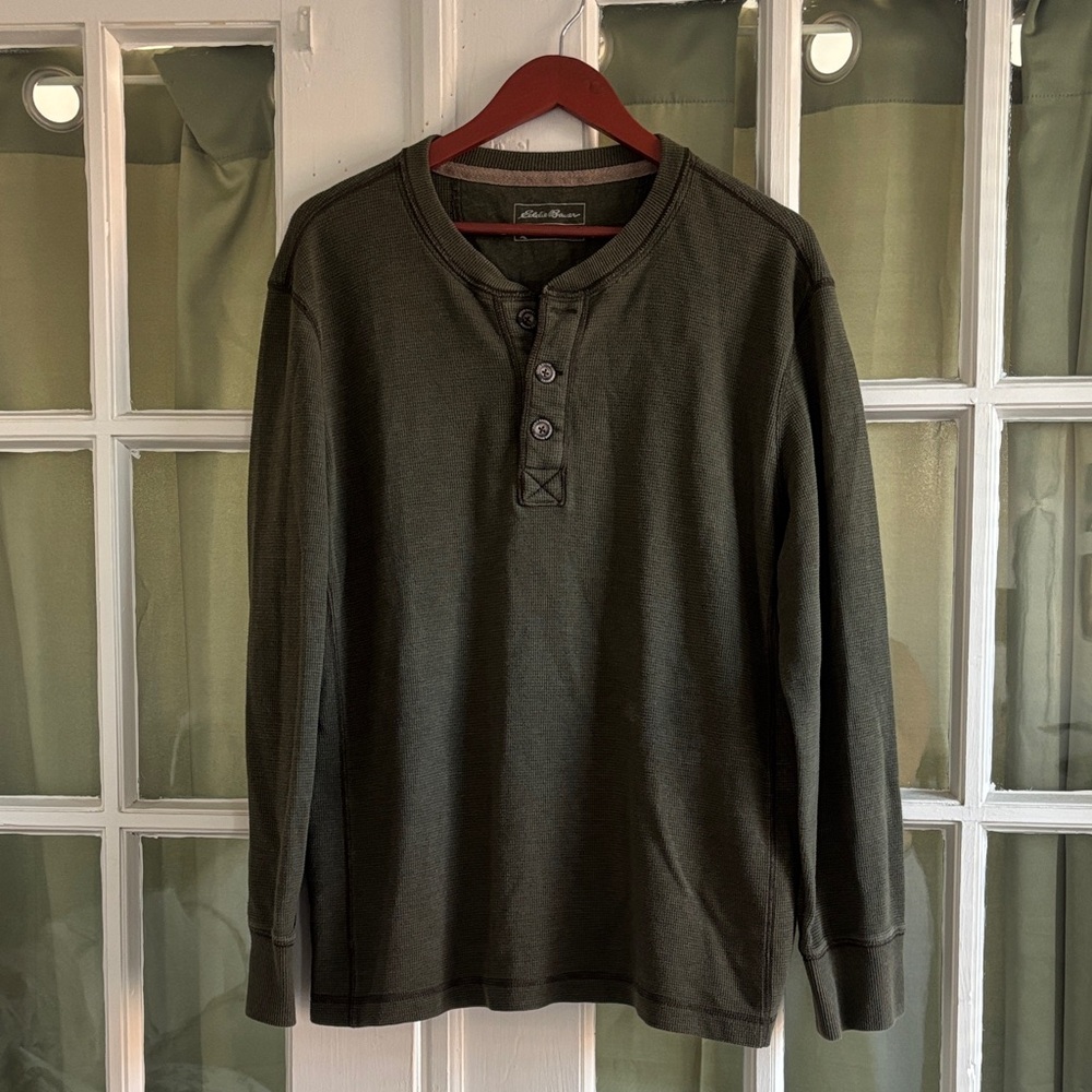 Eddie Bauer Men's Green Henley Shirt
